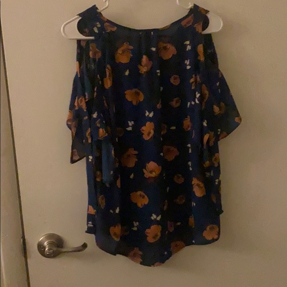 Cute dark blue shirt from Sienna Sky. - Picture 2 of 4